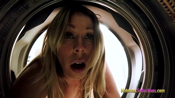 Fucking My Busty Step Mom While She is Stuck in the Washing Machine – Nikki Brooks