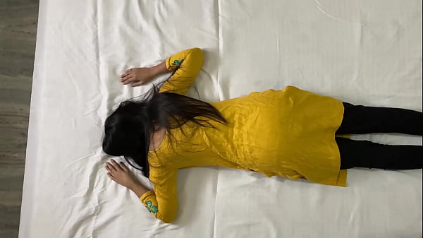 Indian beautiful stepmom fucked by real stepson hardcore pussy fucking with hindi audio porn