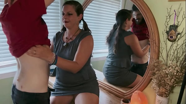 Stepson Fucks Curvy Milf Stepmom